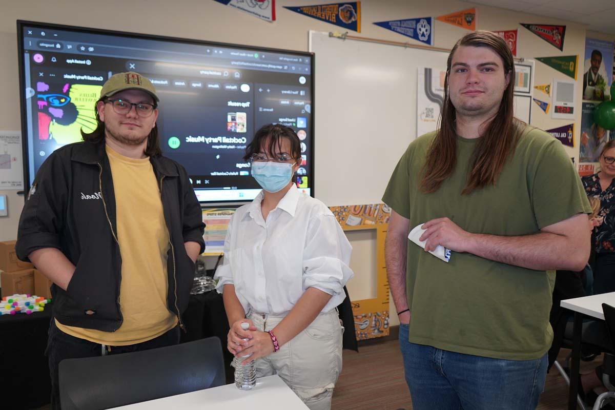 Students at the STEM/MESA Open House.