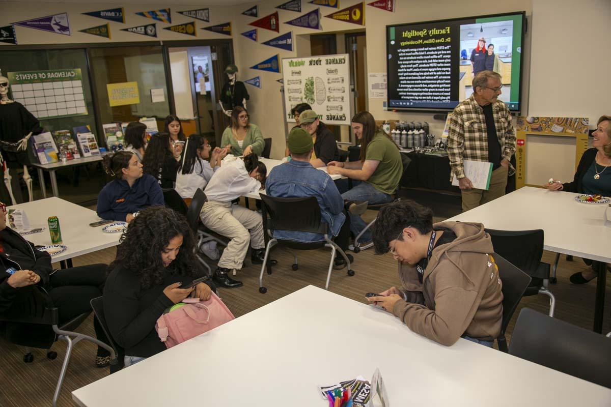 Students at the STEM/MESA Open House.